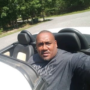 Meet your Posher, Derrick